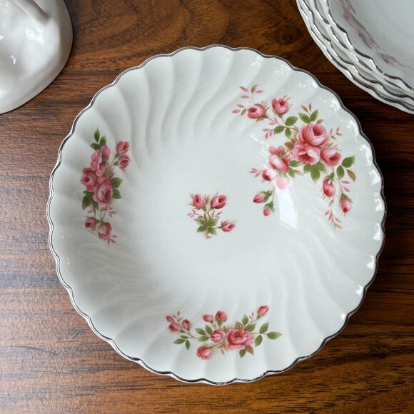 Johnson Brothers Shape Regency Pink Roses Ironstone 5 Cereal Bowls 6" England - Picture 3 of 10